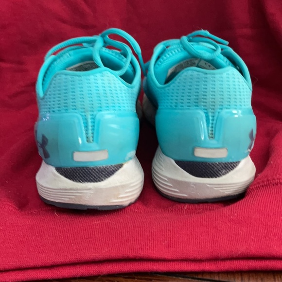 Women's Under Armour 8.5 Hovr - Picture 2 of 3